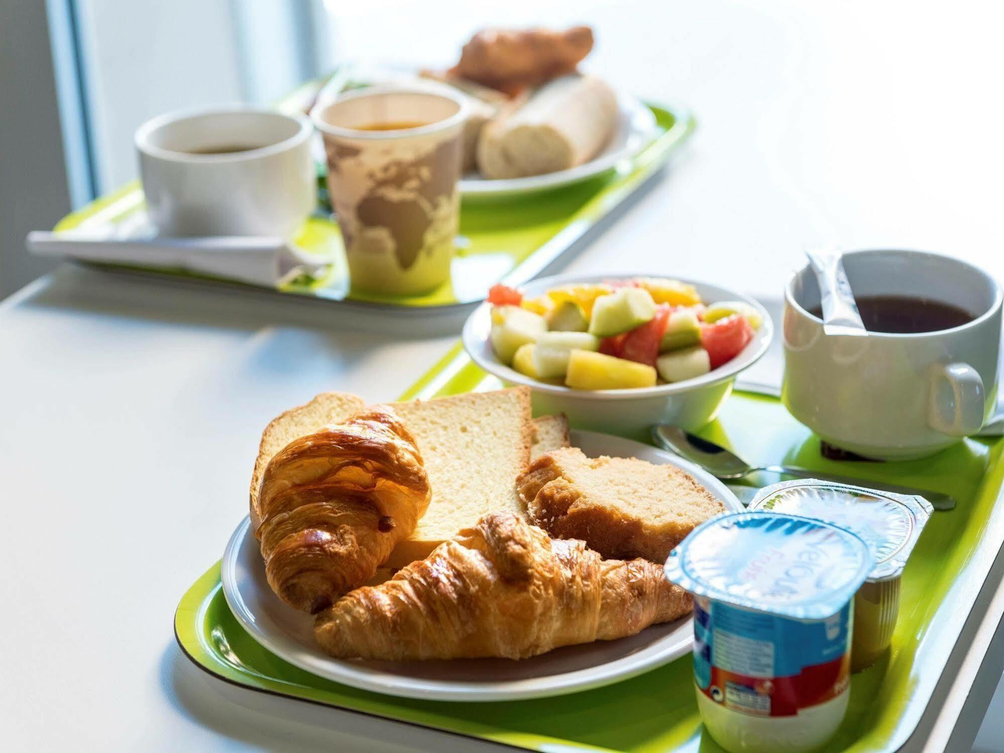 Ibis Budget Fontainebleau Avon Bagian luar foto
