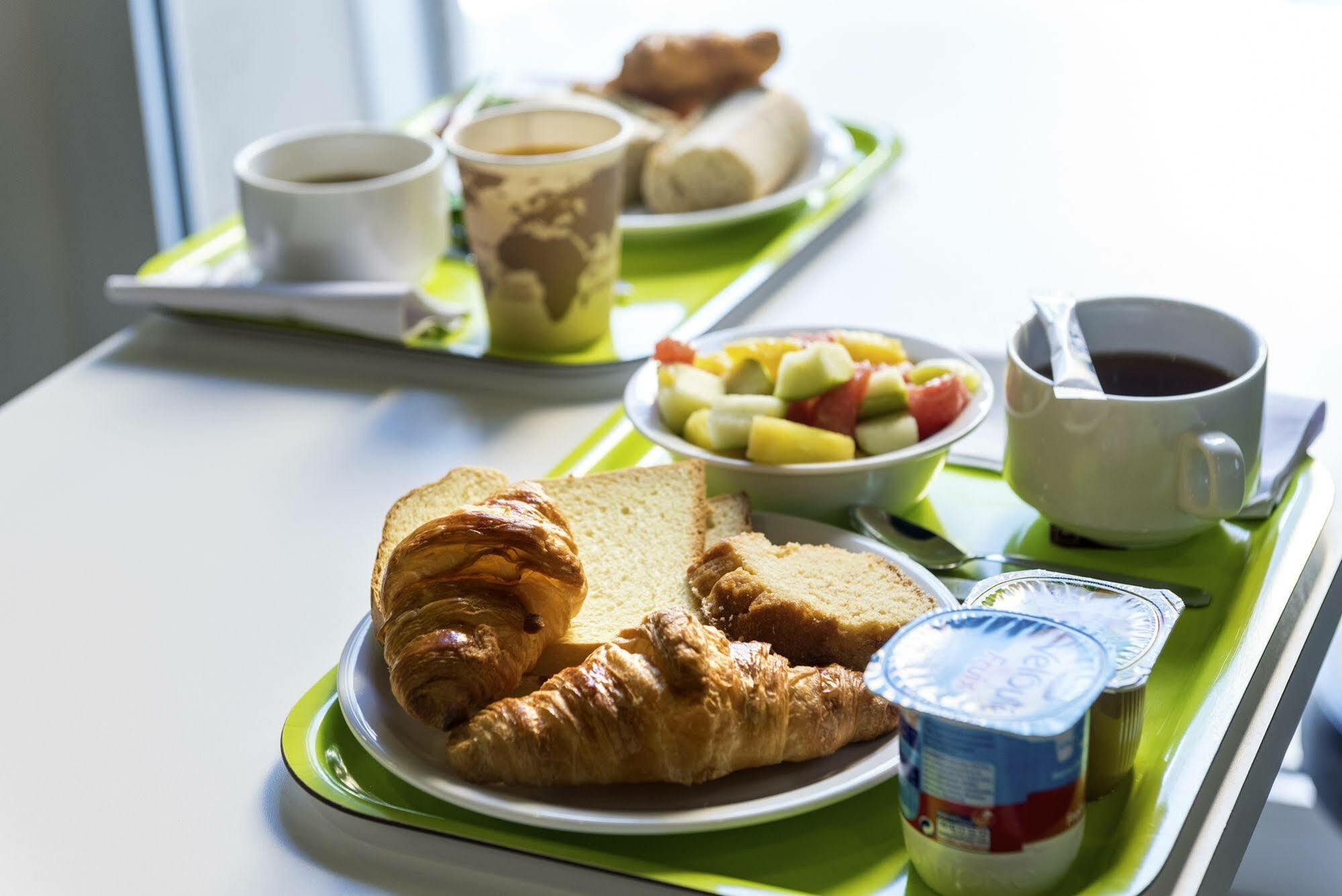 Ibis Budget Fontainebleau Avon Bagian luar foto