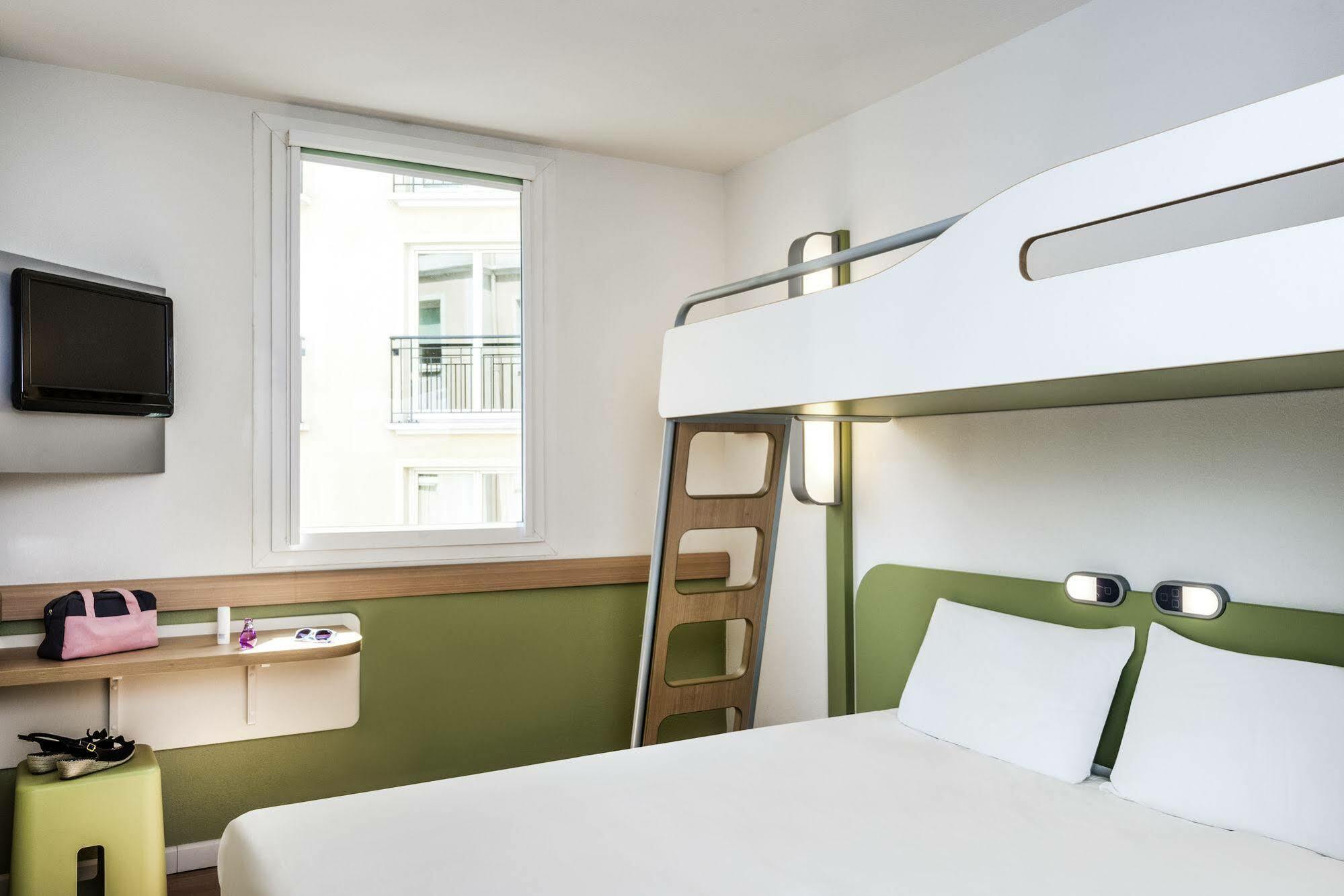 Ibis Budget Fontainebleau Avon Bagian luar foto